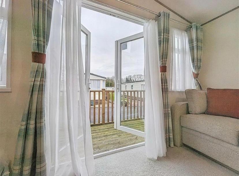 Cosy Corner Villa Brigham  Екстериор снимка