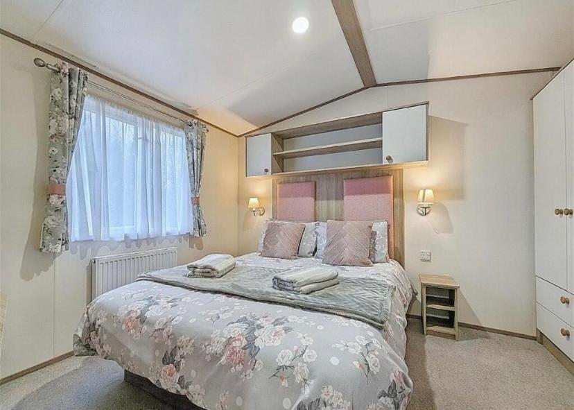 Cosy Corner Villa Brigham  Екстериор снимка