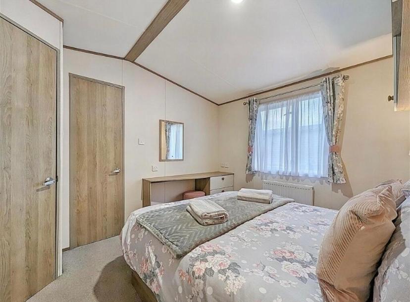 Cosy Corner Villa Brigham  Екстериор снимка